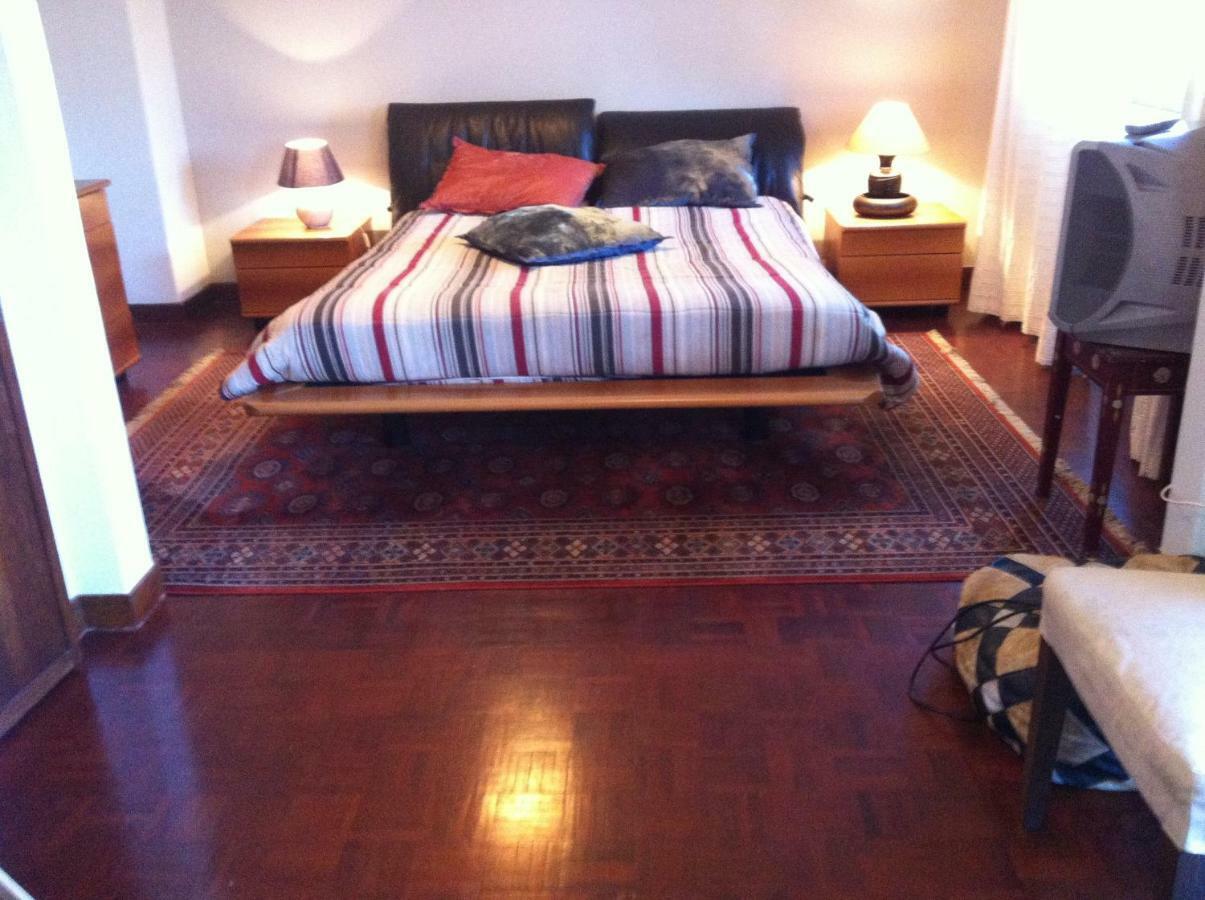 Traditional Villa In S Pedro , ESTORIL Alapraia Esterno foto